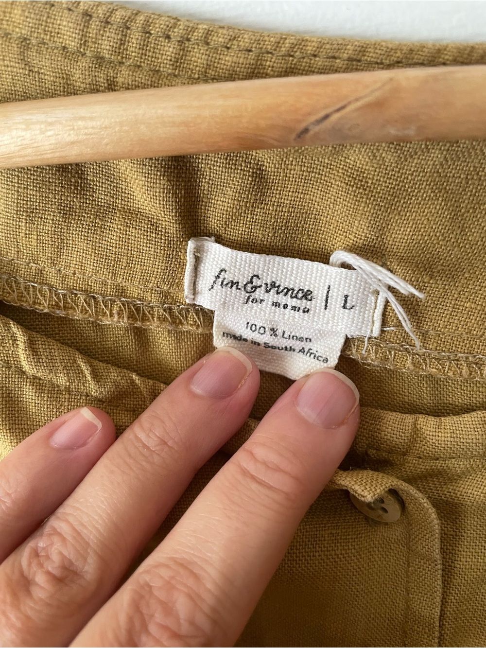 Fin & Vince Linen Dress - Picture 2 of 4